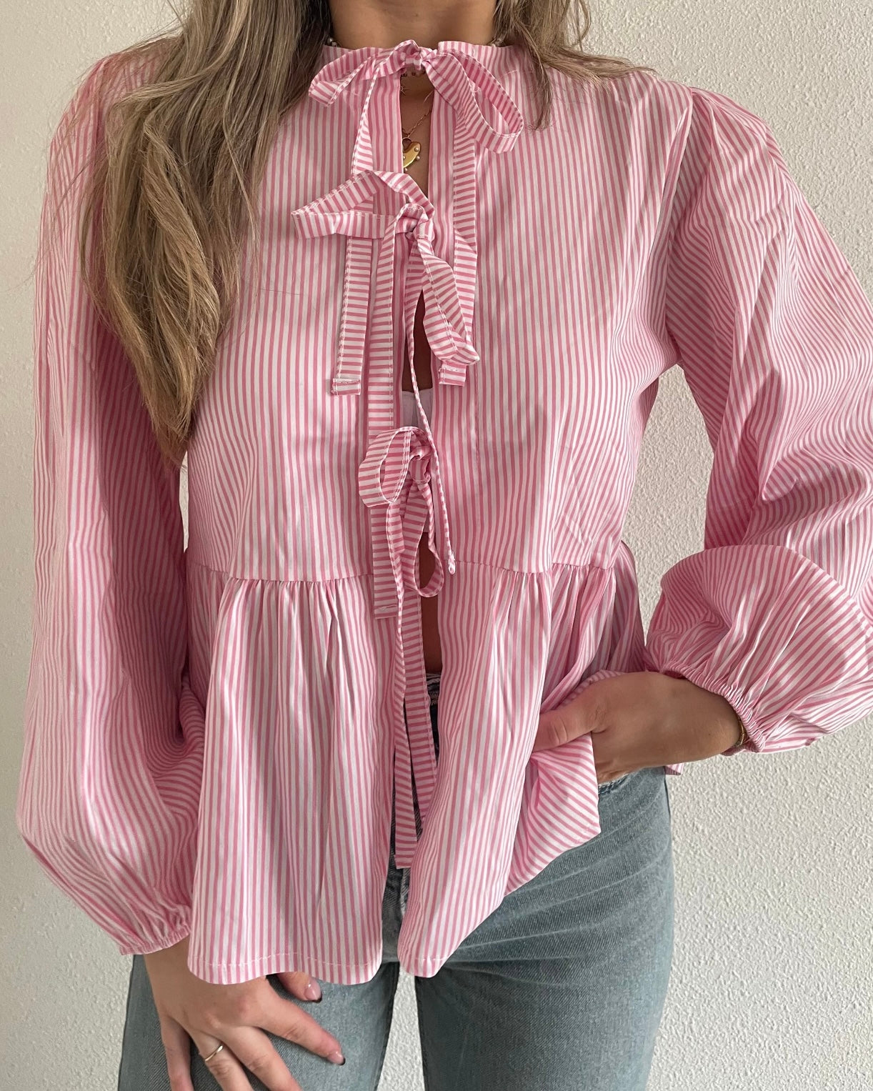 “Stripes” bow blouse pink