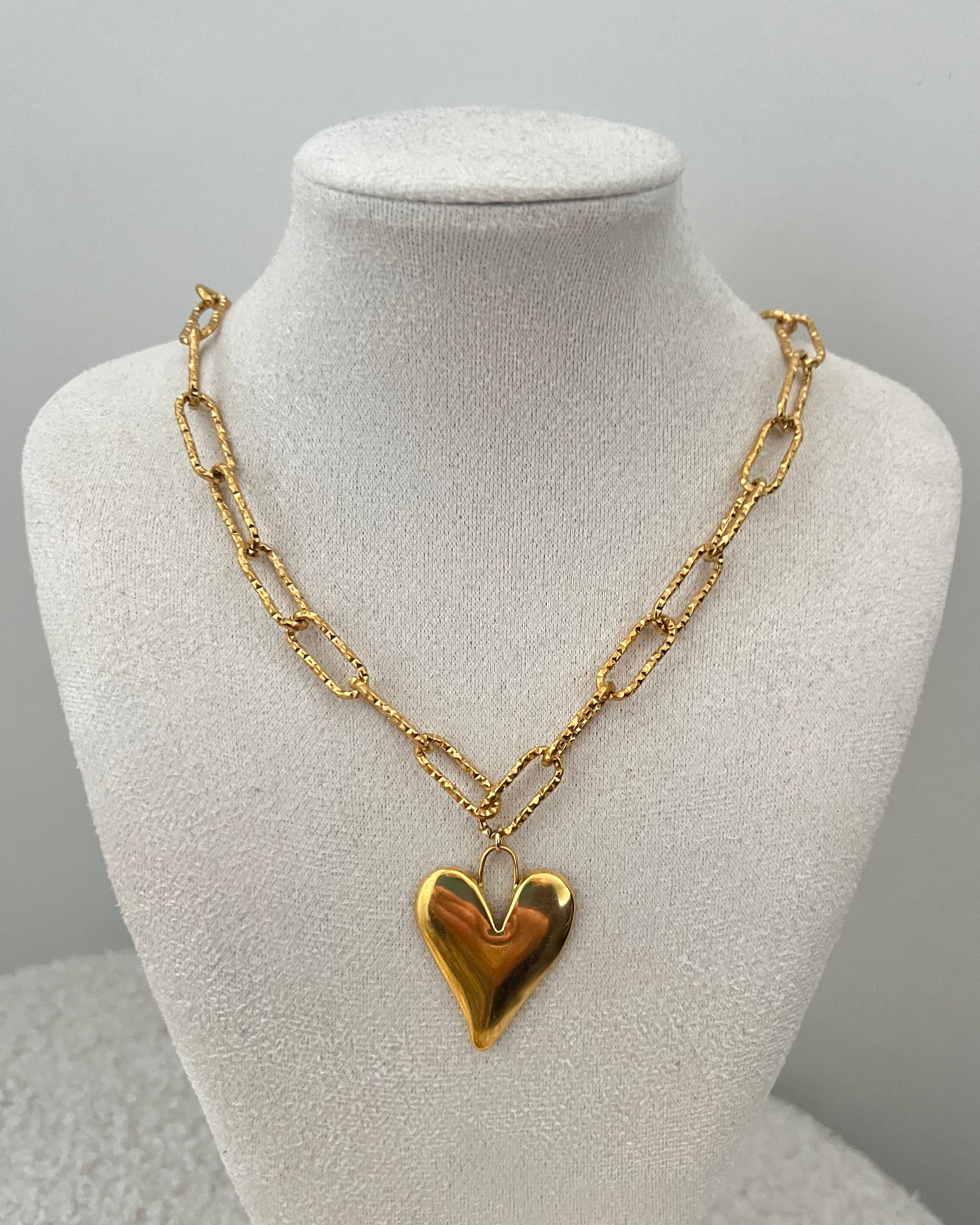 “lover” charm necklace gold
