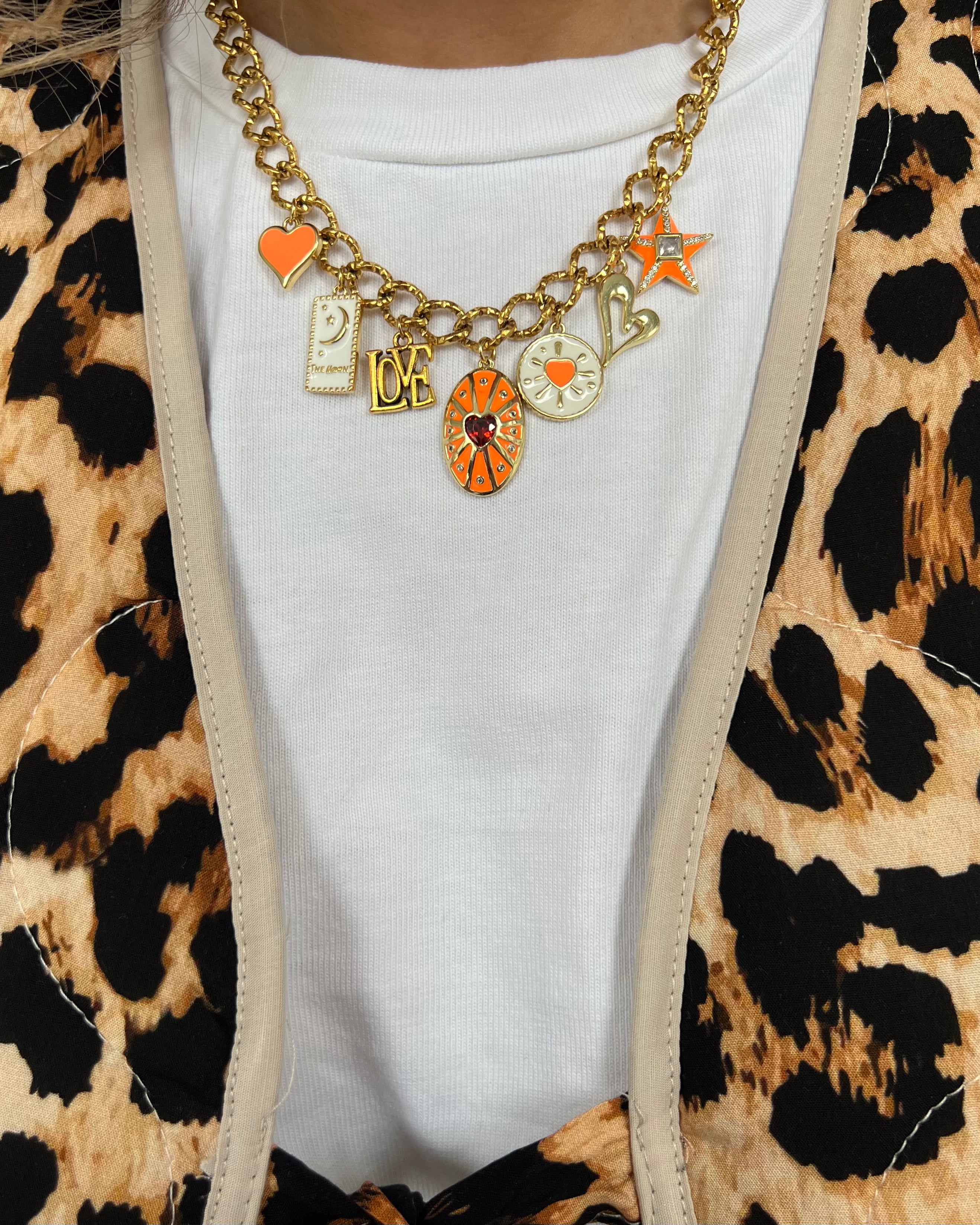 “Kingsday special II” charm necklace gold